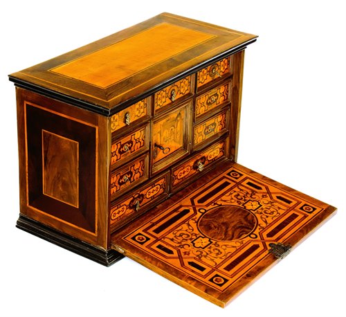 Cabinet à monnaies Louis XIV